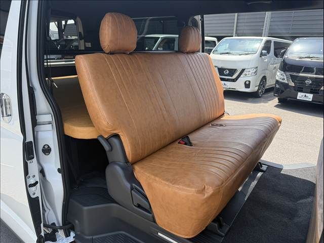 HIACE van 4WD