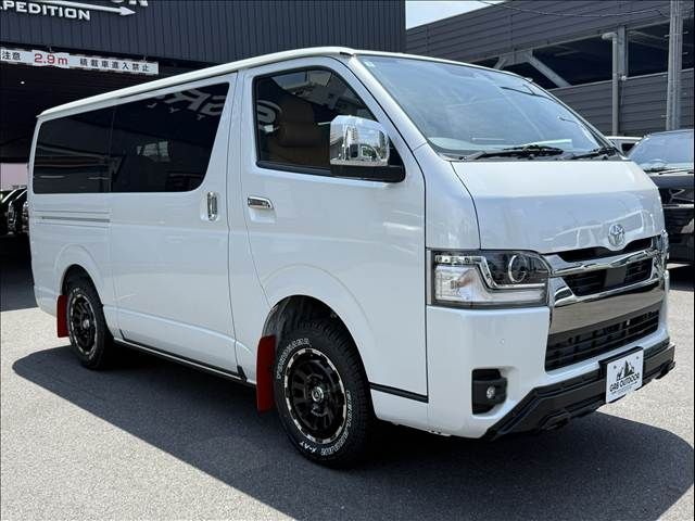 HIACE van 4WD