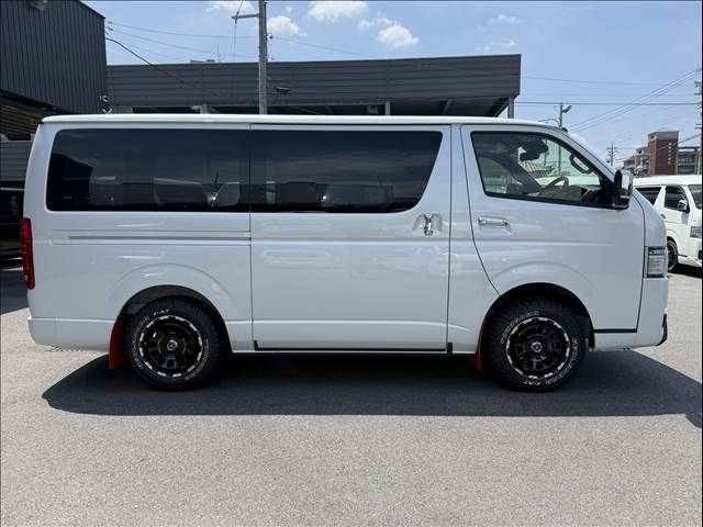HIACE van 4WD