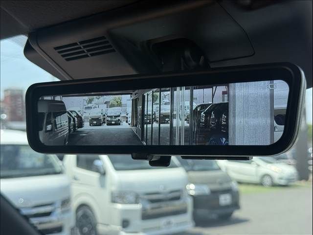 HIACE van 4WD