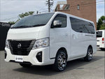 CARAVAN van 4WD