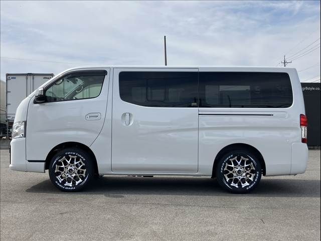 CARAVAN van 4WD
