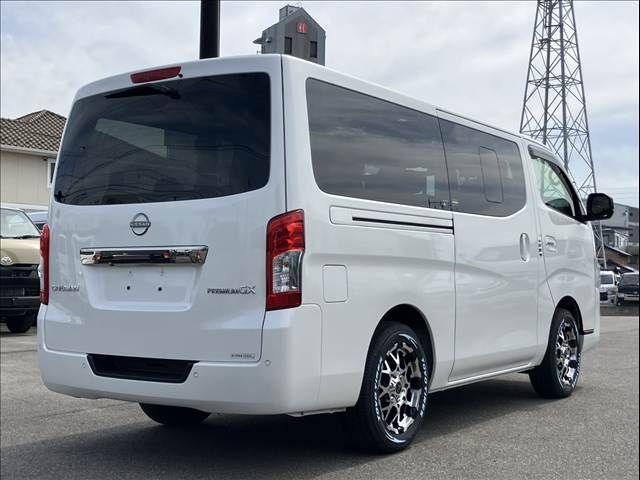 CARAVAN van 4WD