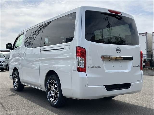 CARAVAN van 4WD