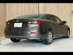 AXELA sedan