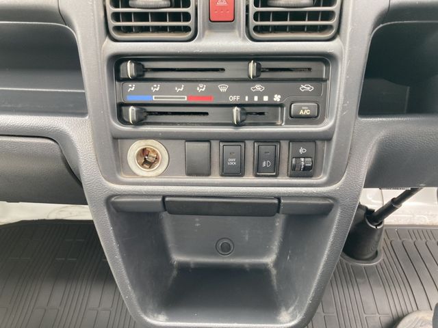 NT100 CLIPPER 4WD