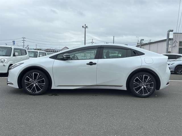 PRIUS PHV