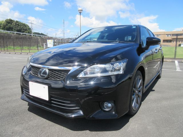 LEXUS CT200h