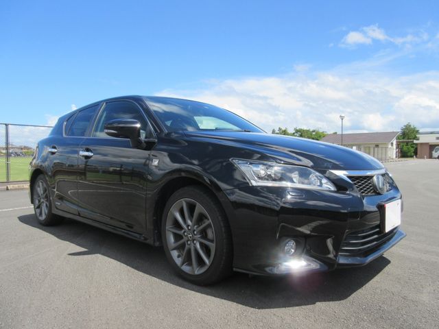 LEXUS CT200h