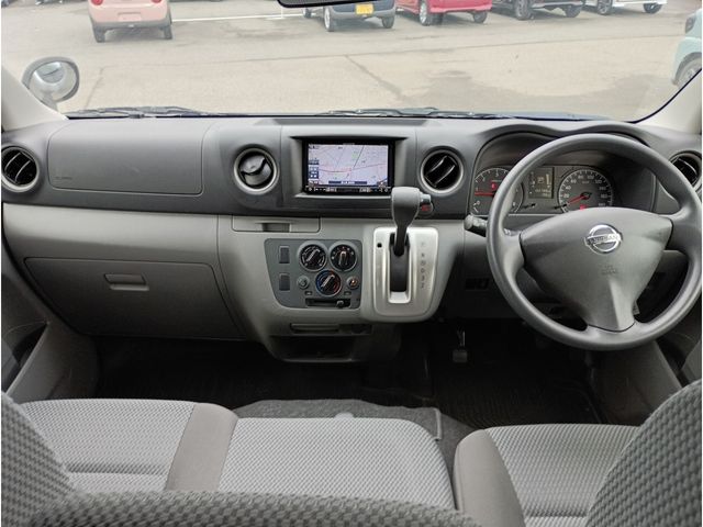 NV350 CARAVAN 4WD