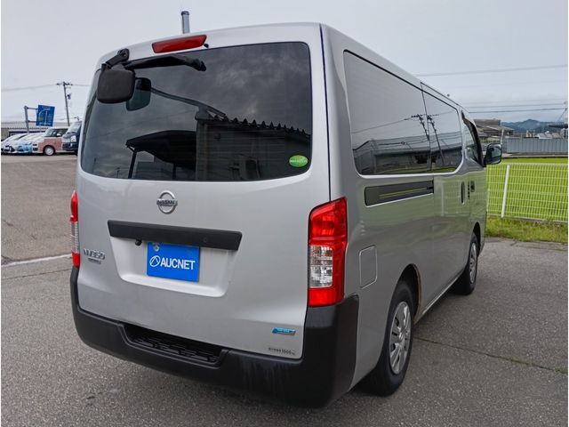 NV350 CARAVAN 4WD