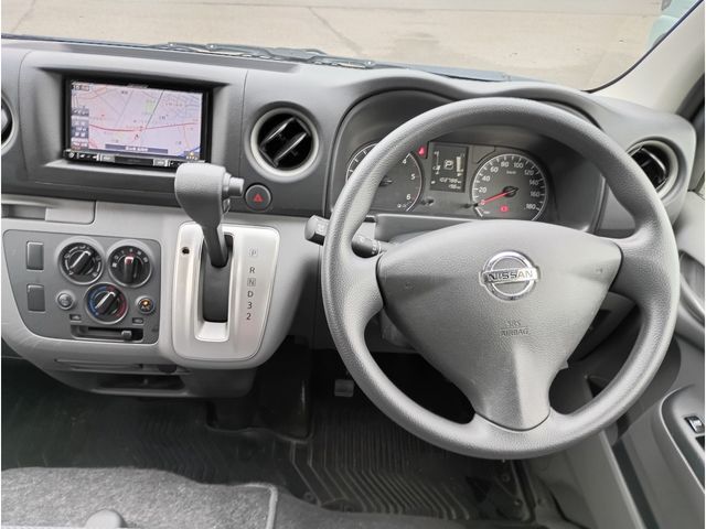 NV350 CARAVAN 4WD