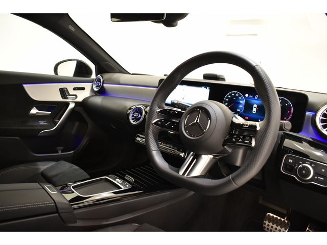 MERCEDES BENZ A class sedan