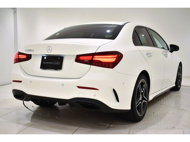 MERCEDES BENZ A class sedan
