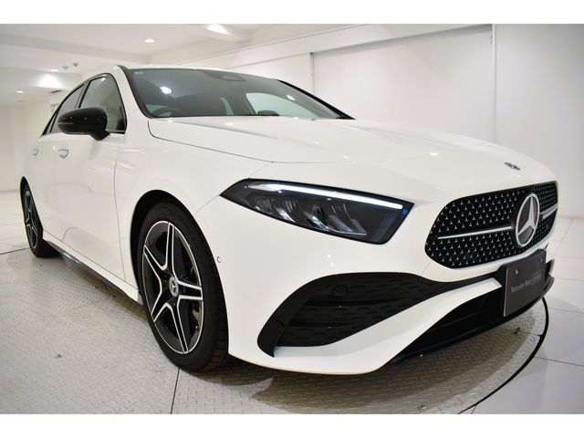 MERCEDES BENZ A class sedan
