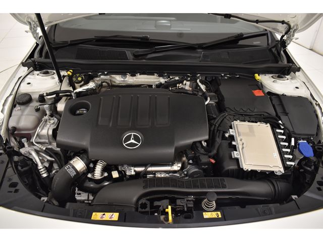 MERCEDES BENZ A class sedan