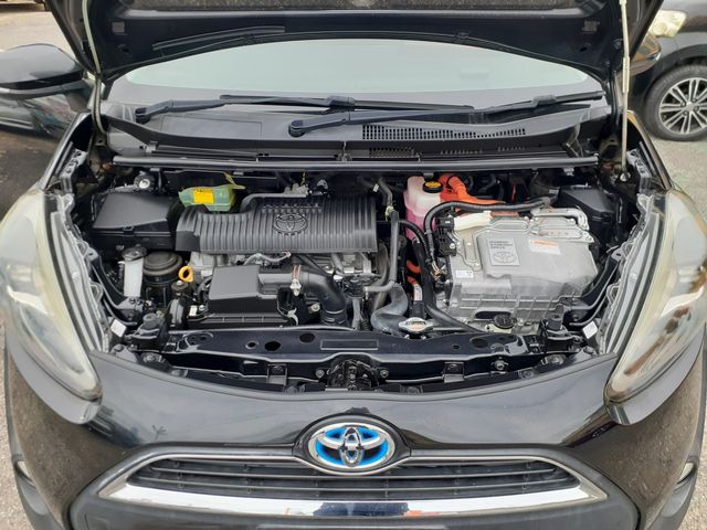 SIENTA HYBRID