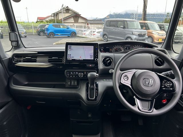 N BOX CUSTOM 4WD