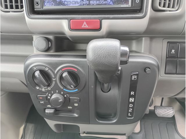NV100 CLIPPER