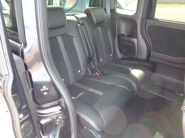 N BOX CUSTOM 4WD