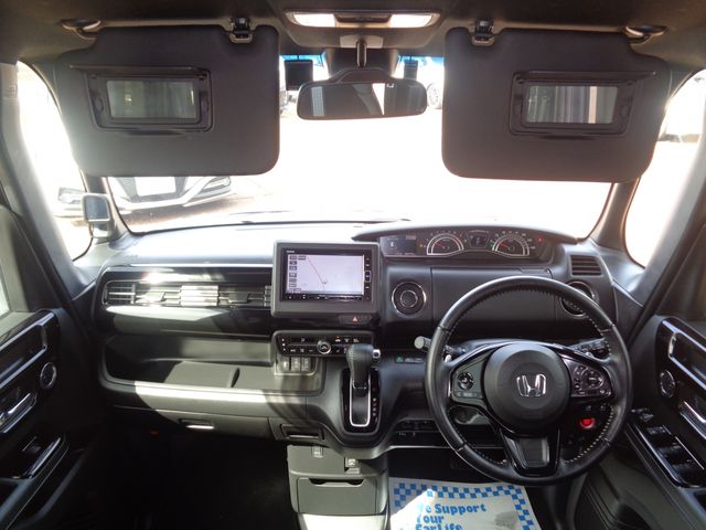 N BOX CUSTOM 4WD