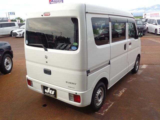 EVERY van 4WD