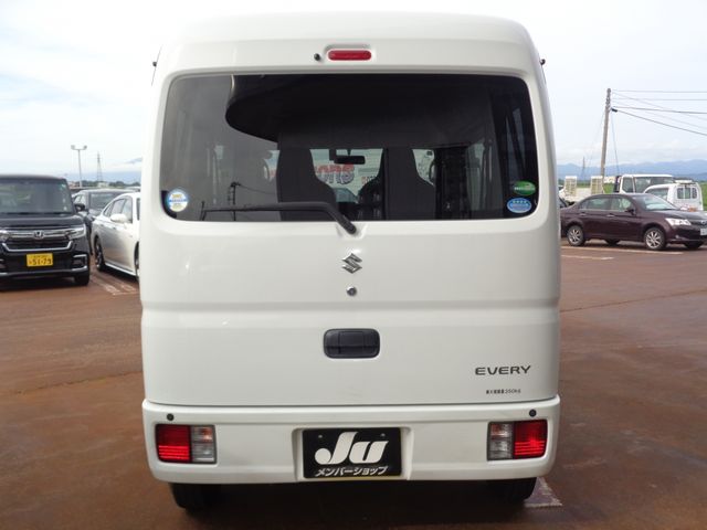 EVERY van 4WD