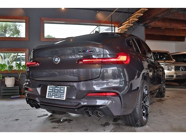 BMW X4 M