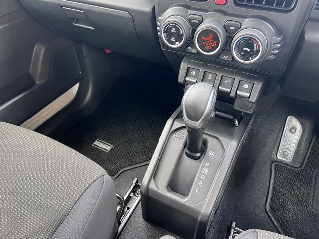JIMNY NOMADE