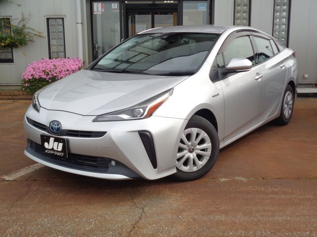 PRIUS 4WD