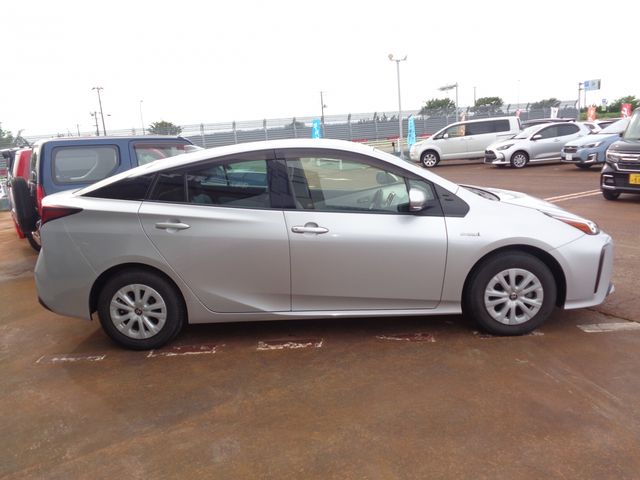 PRIUS 4WD