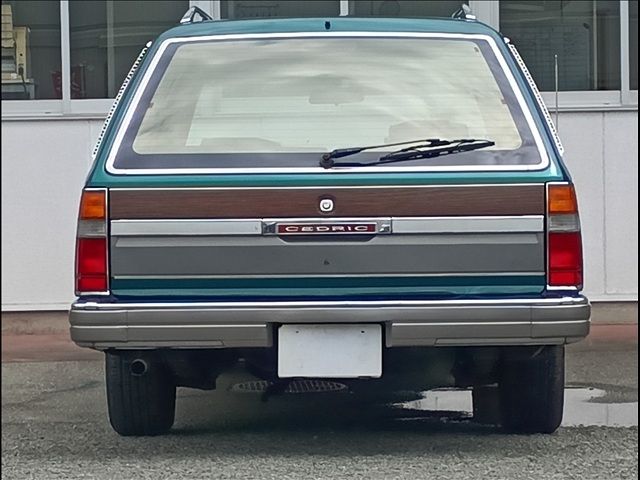 CEDRIC wagon