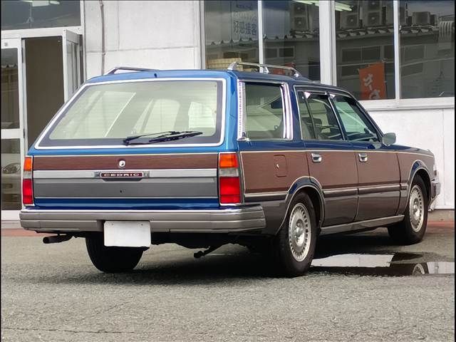 CEDRIC wagon