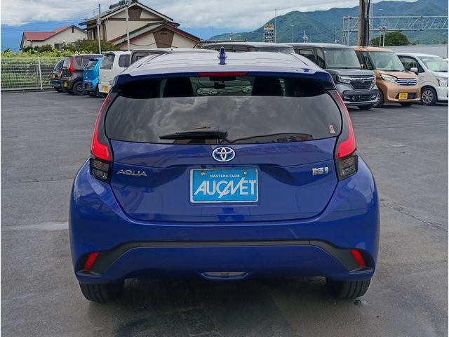 AQUA