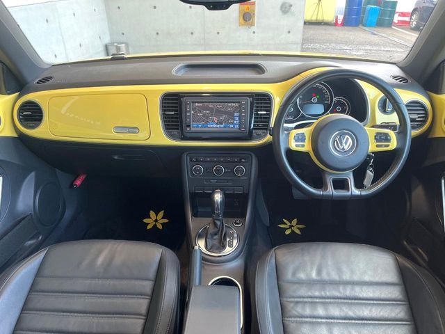 VOLKSWAGEN The BEETLE