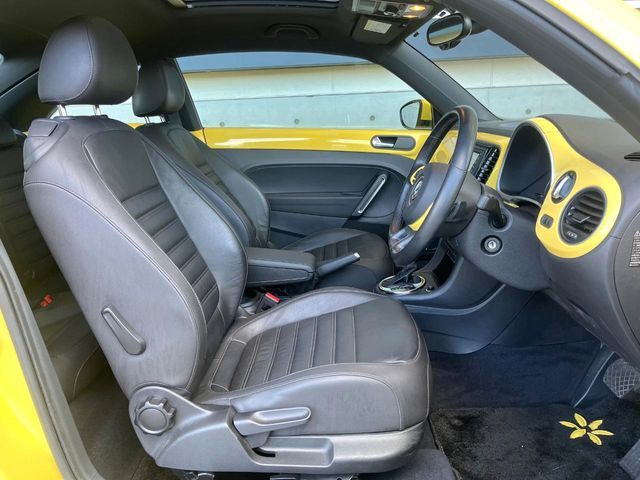 VOLKSWAGEN The BEETLE