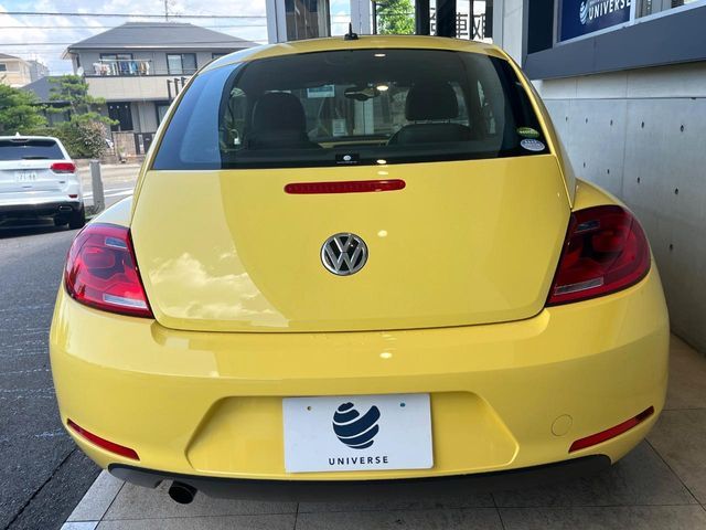 VOLKSWAGEN The BEETLE