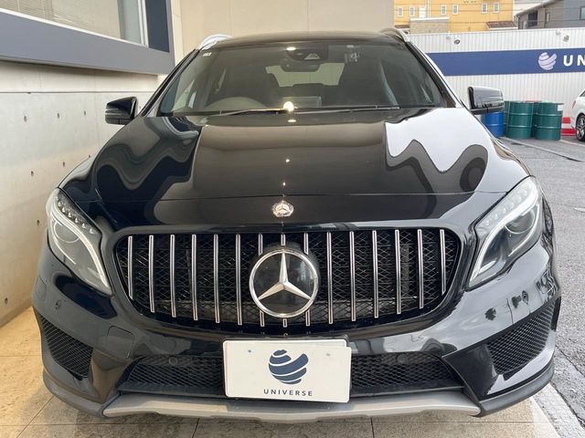 MERCEDES BENZ GLA class