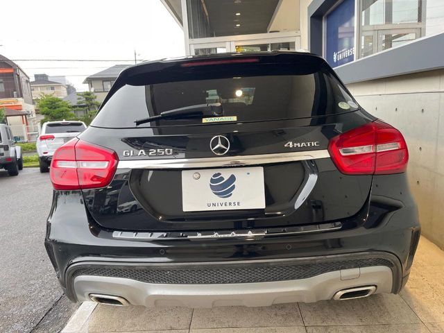 MERCEDES BENZ GLA class
