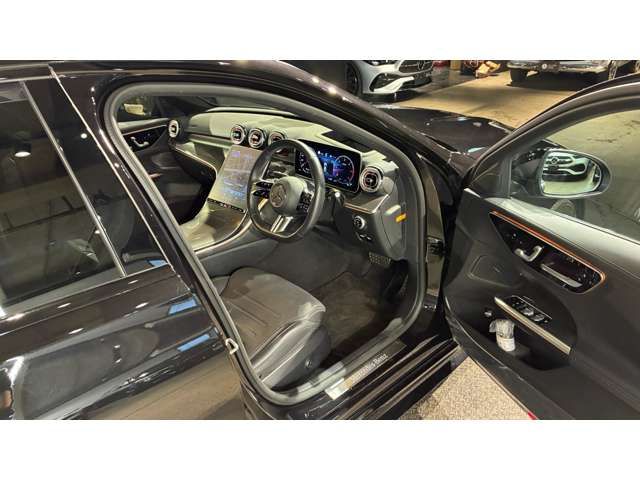 MERCEDES BENZ C class sedan