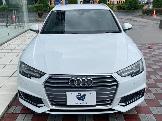AUDI A4 AVANT