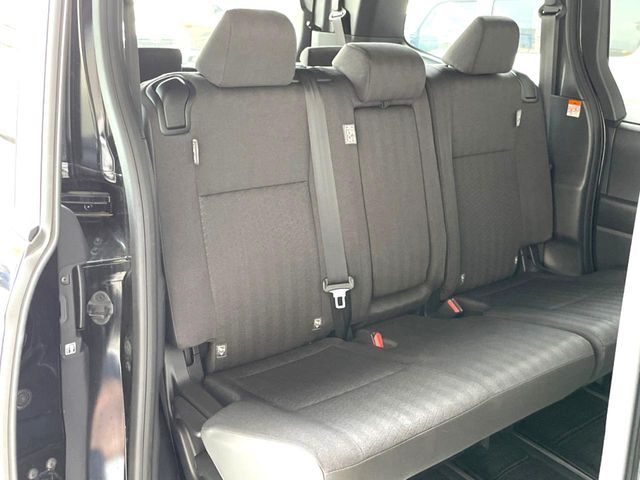 VOXY 4WD