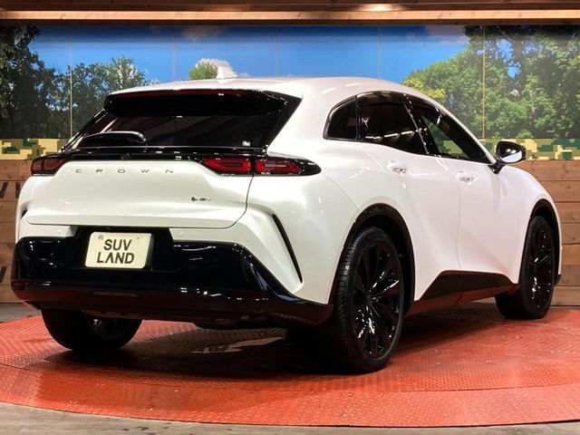 CROWN SPORT