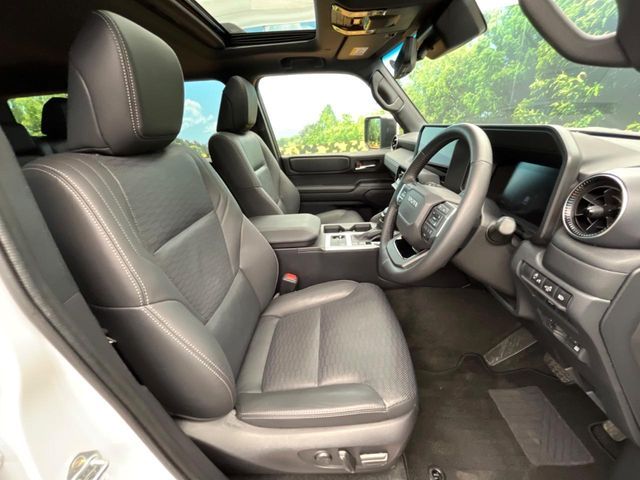 LANDCRUISER 250