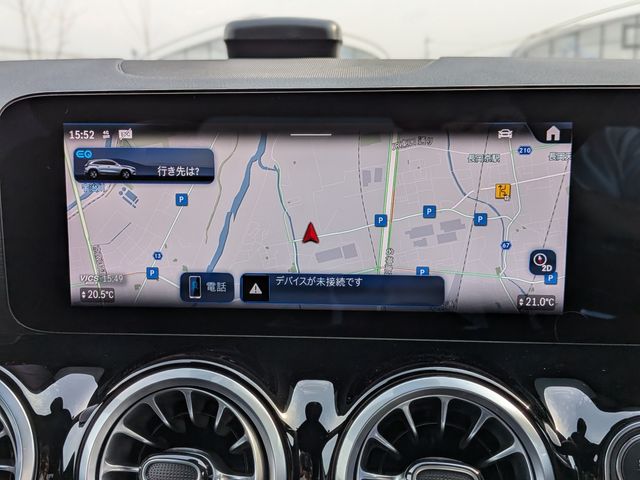 MERCEDES BENZ EQA