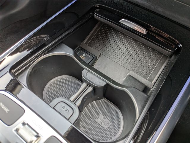 MERCEDES BENZ EQA