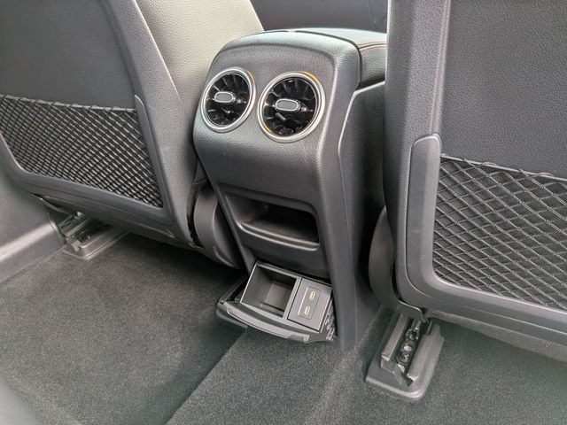 MERCEDES BENZ EQA