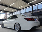 CROWN sedan hybrid