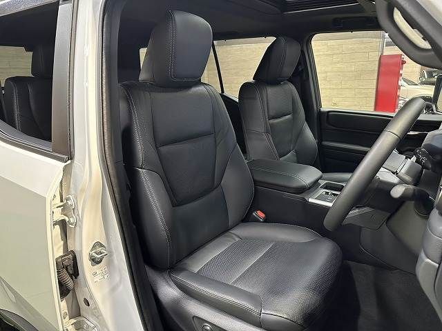 LANDCRUISER 250