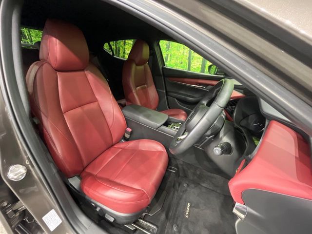 MAZDA3 FASTBACK